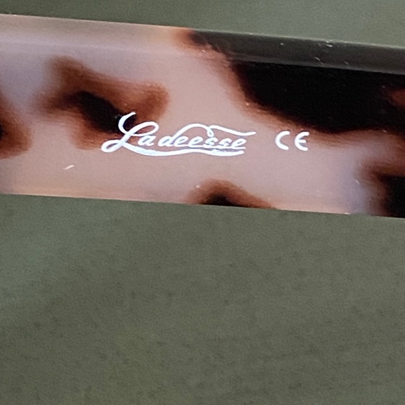 Ladeesse bifocal sunglasses. +2.50. - Picture 8 of 10